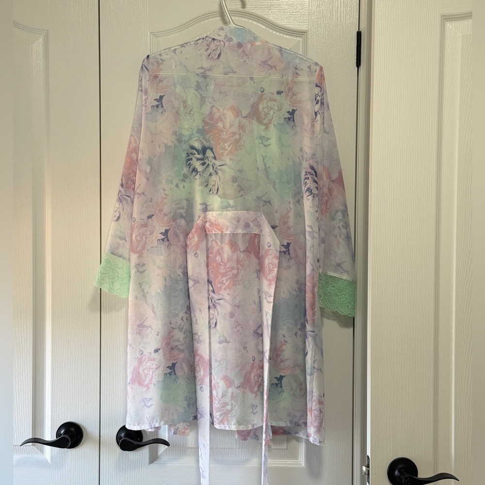 La Vie en Rose Floral Lace Trim Robe & Nightgown Set - Picture 3 of 12